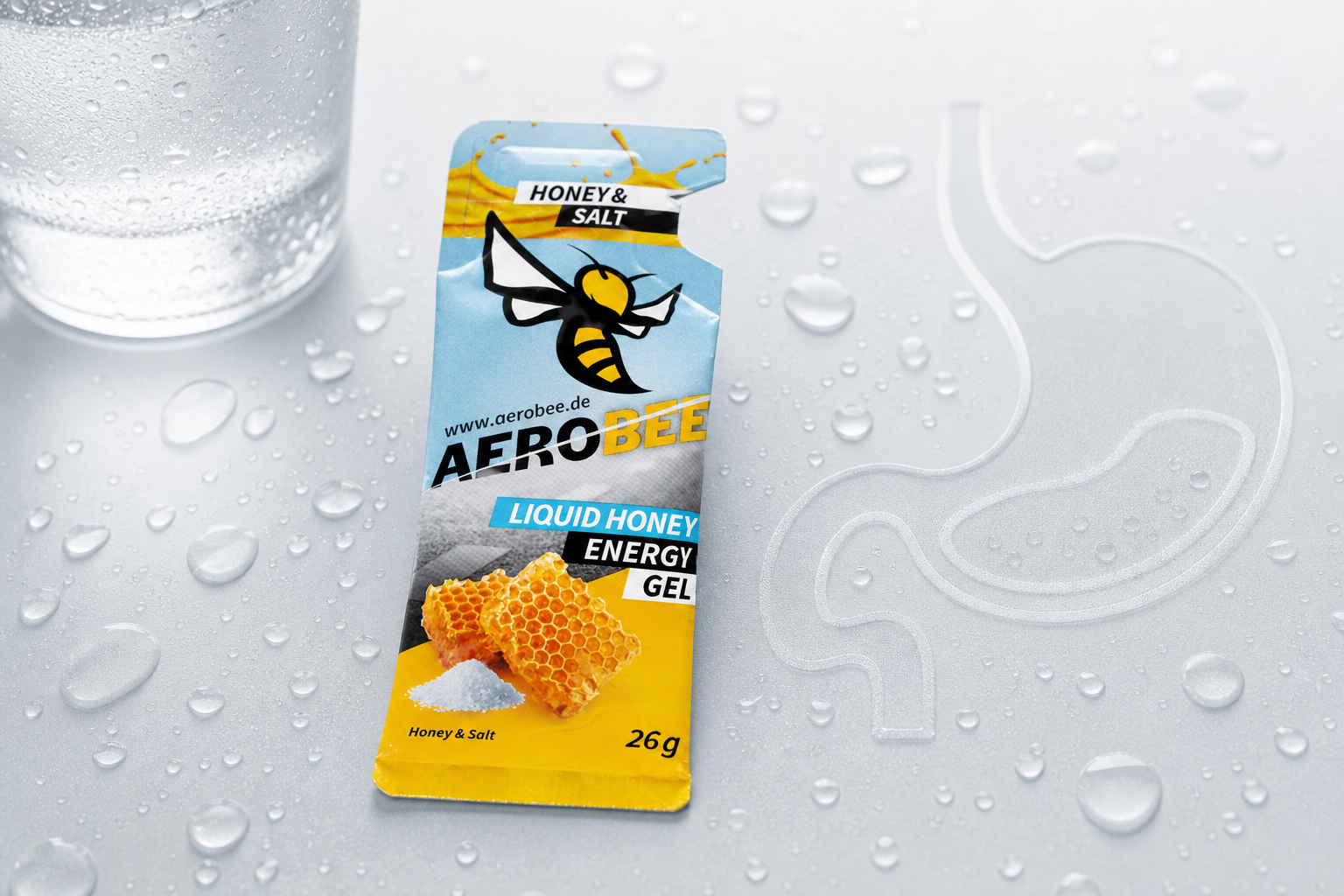 Energie Gels mit Wasserflasche und Sportuhr als Hinweis auf Gel Verträglichkeit beim Ausdauersport